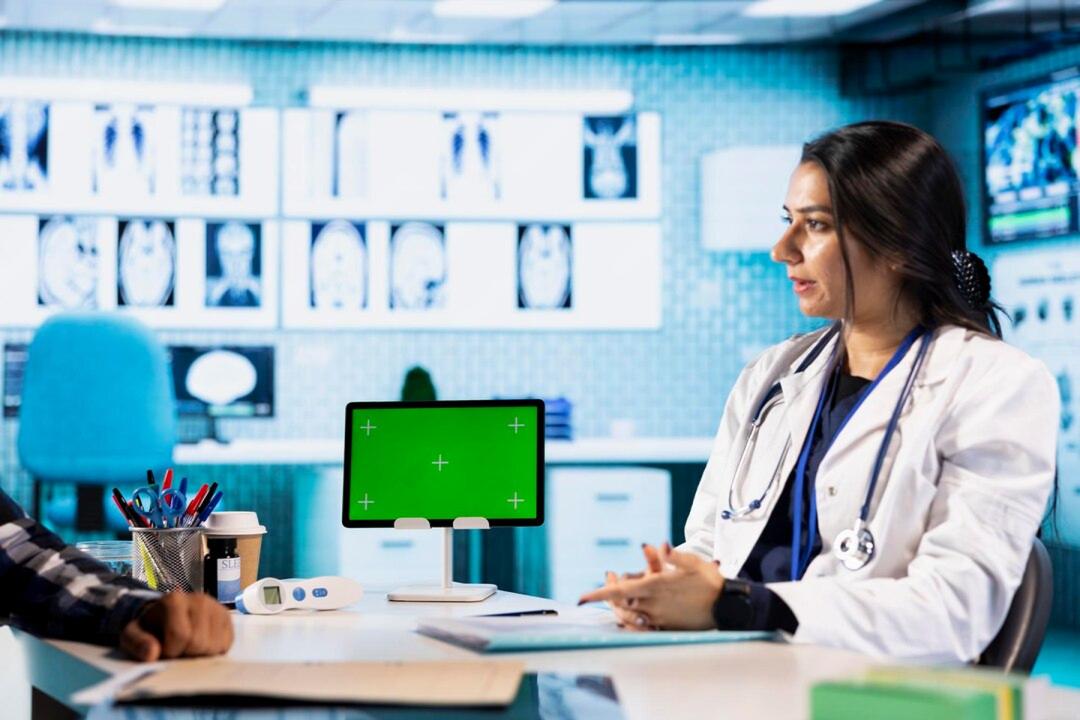 Driving Chemist Onboarding and Digital Adoption for a Pharmatech Platform